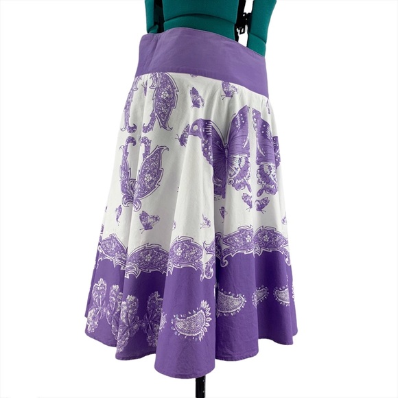 DKR & Co Purple and White Cotton Paisley Butterfly Patterned Circle Skirt, Large - Picture 8 of 14